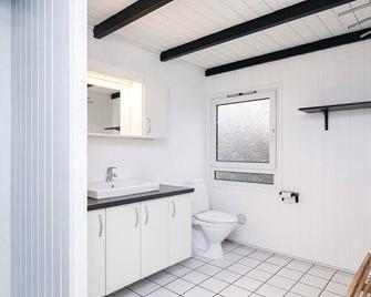 10 Person Holiday Home in Hjorring - Lonstrup - Bathroom