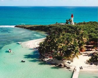 Deep Blue Vue Mer Piscine Privative 2 Ch - Le Gosier - Strand