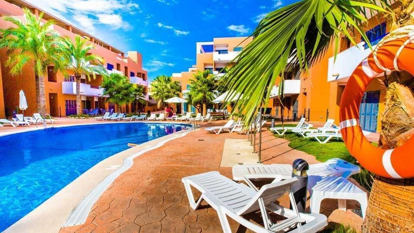 Apartamentos Turisticos Parque Tropical