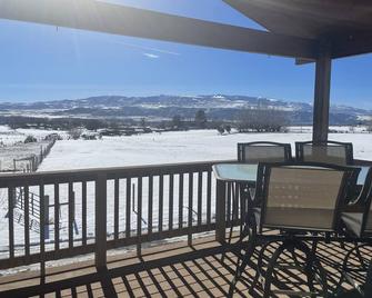 Countryside Escape Near I-70 & Vista View Events - Rifle - Balcony