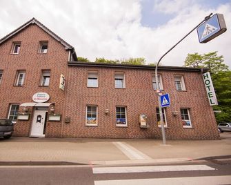 Hotel Burghof - Stolberg - Clădire