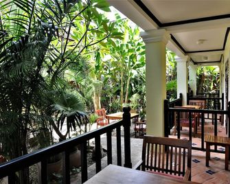 Lotus Villa - Luang Prabang - Varanda