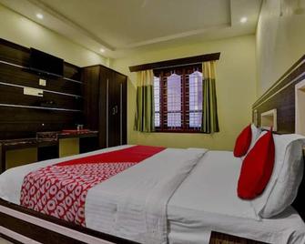 Ammu Cottage - Munnar - Bedroom