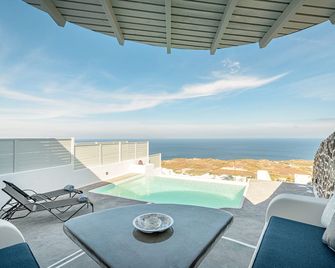 Siete Mares Luxury Suites - Imerovigli - Balkon