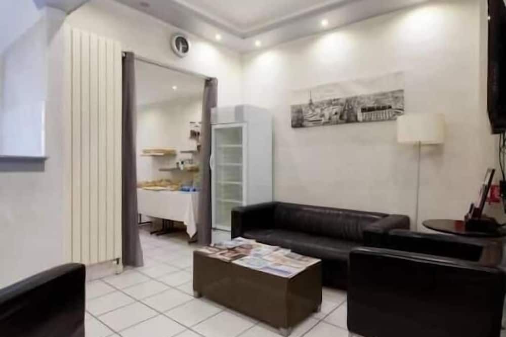 Hotel Victor Hugo - Clamart - Obývací pokoj