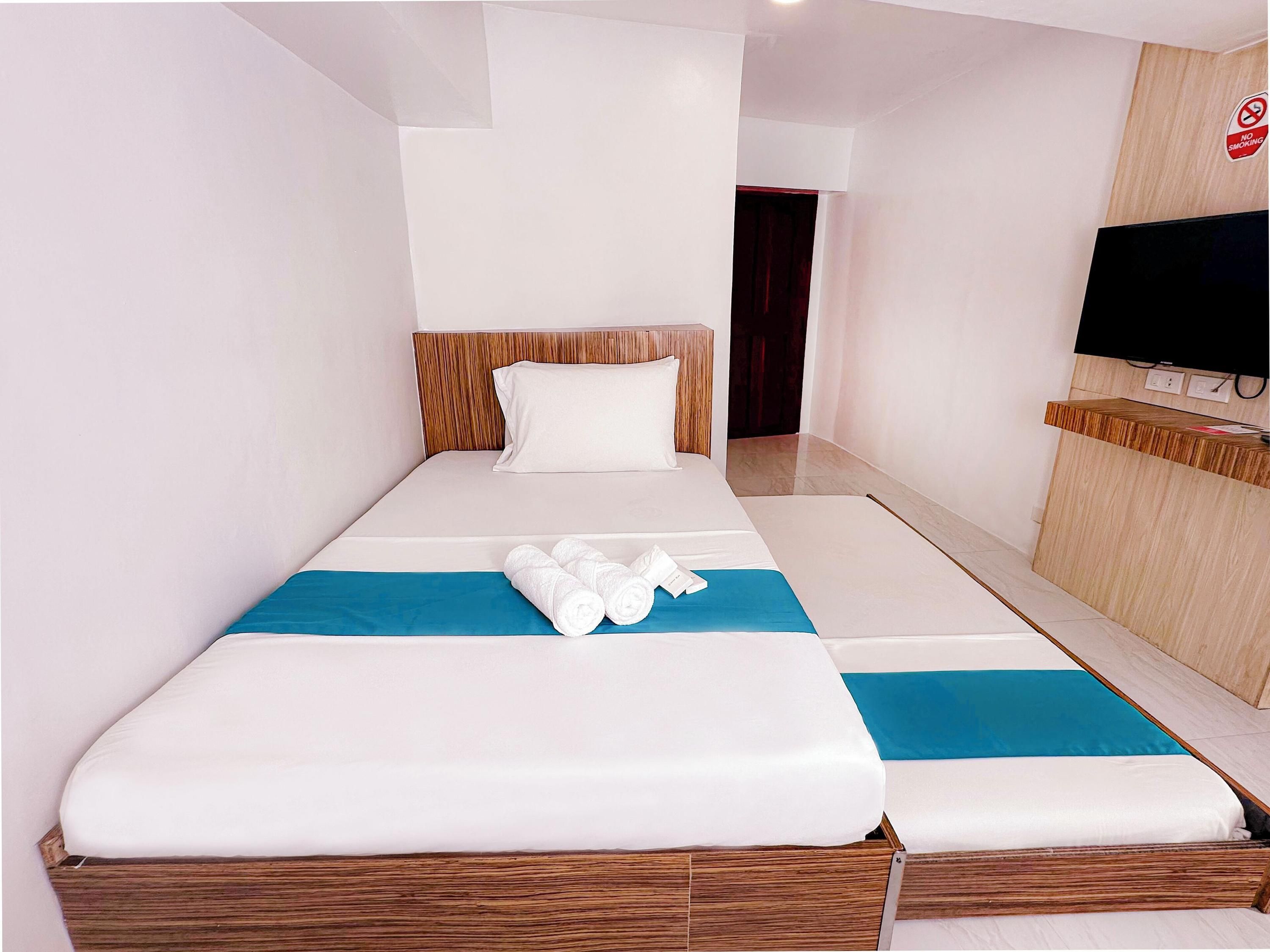 Circuit Hostel - מנילה