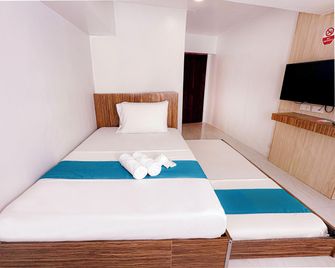 Circuit Hostel - מנילה