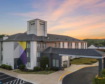 Spark by Hilton Fredericksburg Southpoint - Fredericksburg - Bygning