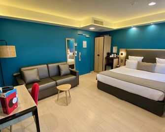 Grand Hôtel Clichy Paris - Clichy - Schlafzimmer