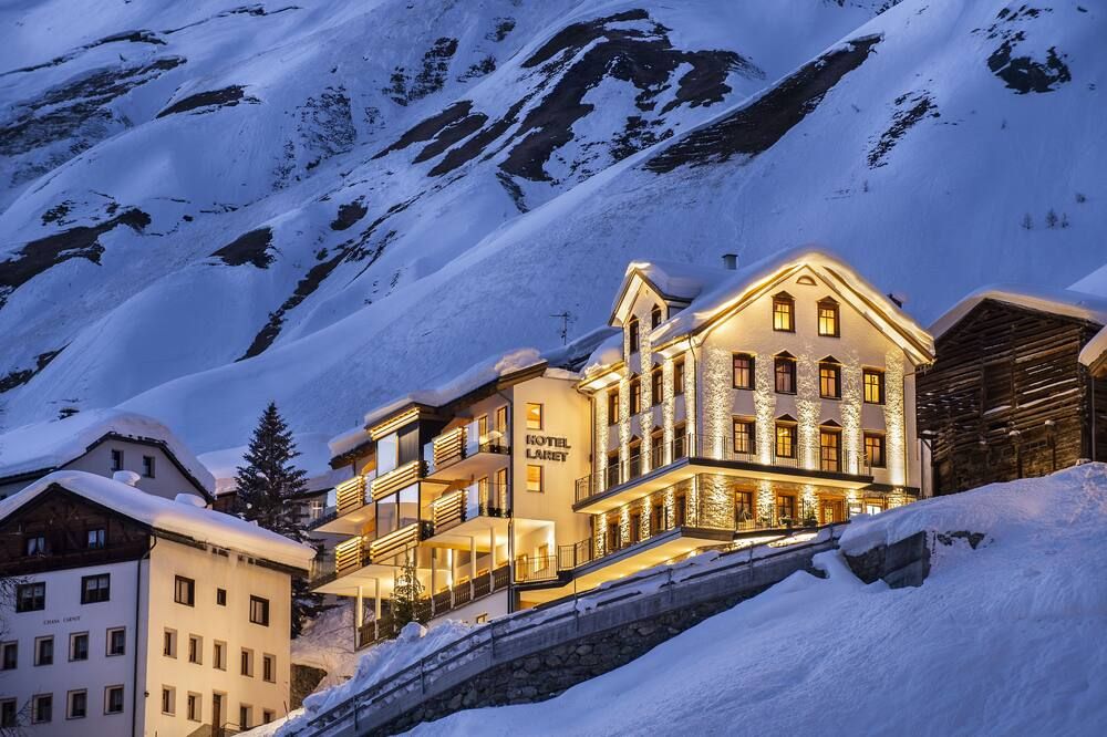 Laret Private Boutique Hotel - Adults Only - זאמנאון - בניין