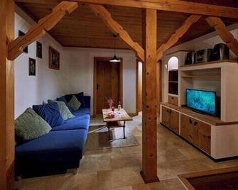 Bauernhof Berndlhof Obing - Obing - Living room
