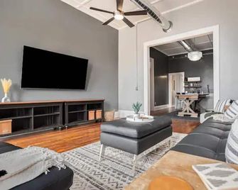 Executive Suite - Marshall - Wohnzimmer