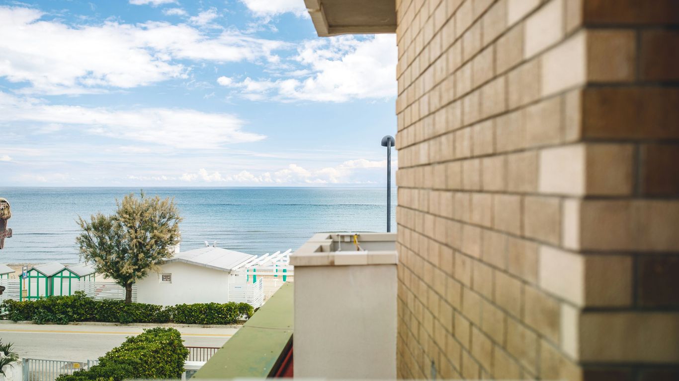 Una Hotels Imperial Beach Fano