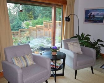 Mossy Hill Guesthouse - Ganges - Living room