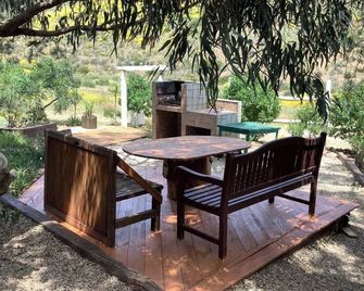 Suite with jacuzzi and fireplace for a romantic getaway in Natural Park - San José - Patio