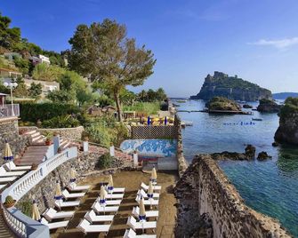Strand Hotel Delfini - Ischia