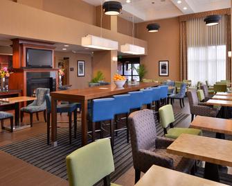 Hampton Inn & Suites by Hilton Tacoma - טאקומה - מסעדה