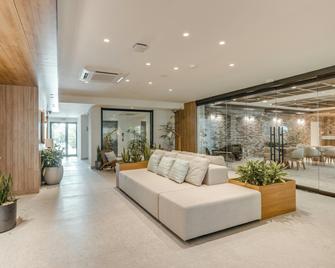 Fort George Hotel and Spa - בליז סיטי - לובי