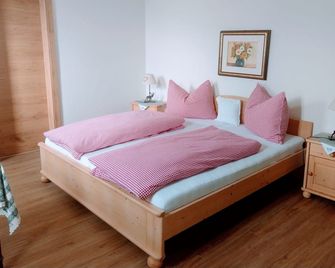 Haus Auer Irene - ואלדאורה - חדר שינה