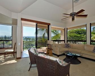 Perfect For A Romantic Getaway! Shores At Waikoloa 328 - Puako - Living room