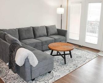 Main Street Sun Prairie Wi - 2 Bedroom - Sun Prairie - Sala de estar