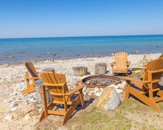 200' Sunset Beach Modern House Wifi Fireplace Pet Friendly Ac - Ellsworth - Playa