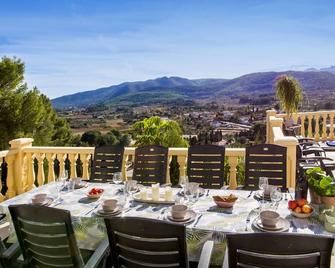 Apartment in villa with private pool, A/C, WIFI, TV, patio, pets allowed, panoramic view, parking - Alcalalí - Balcón