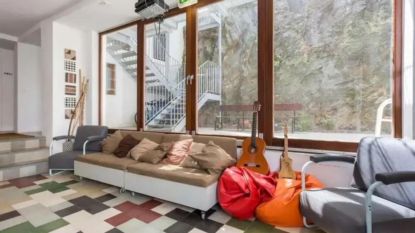 Amazigh Hostel & Suites