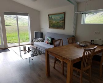 Bólstaðarhlíð Cottage - Bolstadarhlid - Comedor