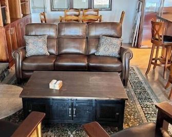 Luxury Lake Front Lodge on Claytor Lake, VT & RU close - Radford - Лаунж