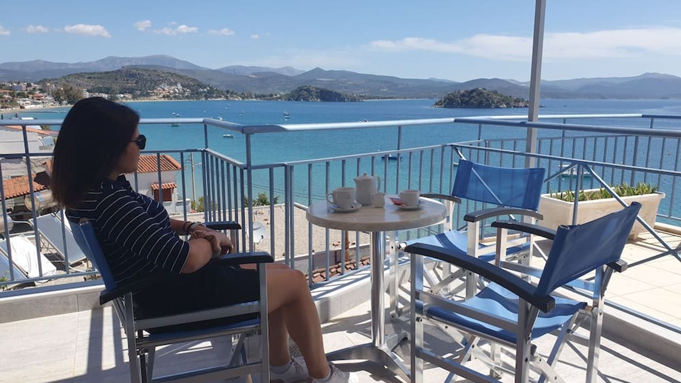 دولفين هوتل