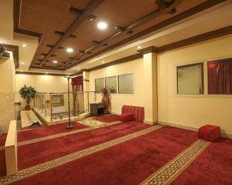 Al Eairy Furnished Apartments Dammam 8 - Dammam