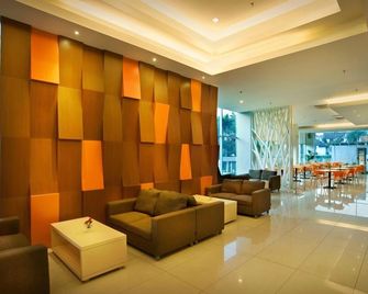 V Hotel & Residence Bandung - Bandung - Lobby