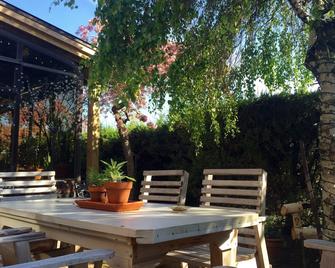 Auberge Cap Martin - La Pocatière - Patio