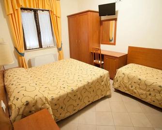 Hotel Nilde - Scanno - Bedroom