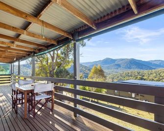 Alpine Vista with Stunning Mt Buller Views - Merrijig - Balcony