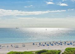 Sea Breeze - Miami Beach - Strand