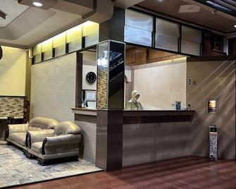 Lima's Hotel - Bukittinggi - Recepce
