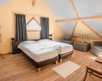Fine holiday home on holiday park with swimming pool - Lacapelle-Marival - Habitación
