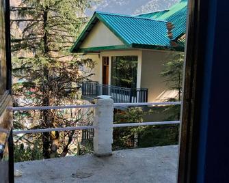 Himalayan Hostel - Dharamshala - Balcón