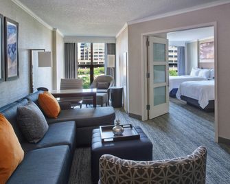 Chicago Marriott Suites O'Hare - רוזמונט - סלון