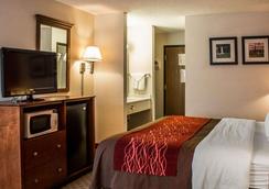 Quality Inn 104 1 0 9 East Liverpool Hotel Deals Reviews