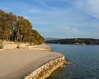 Villa Dada i Dida - Milna (Brač)