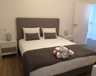 Casinha D'Avó - Nazaré - Schlafzimmer