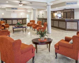 Diamond - The Suites at Fall Creek - ST - Branson - Lobby