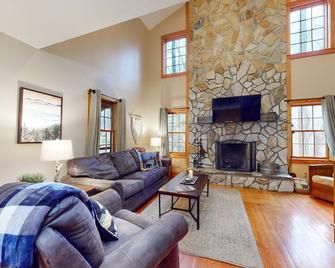 Carolina Cardinal House - Lake Lure - Sala de estar