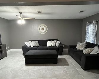 Springdale house - D'Iberville - Living room