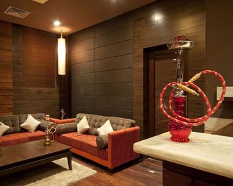 Vedic Village Spa Resort Kolkata - Kolkata - Salon