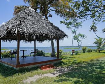 Coconut Lagoon - Cgh Earth - Kumarakom - Κτίριο