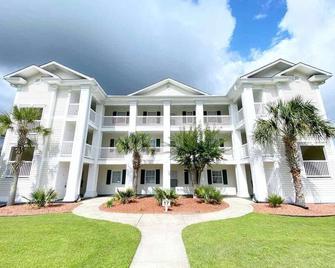 Condo At Aberdeen Country Club - Longs - Building